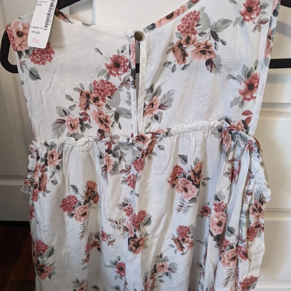 Simon's white flowery blouse - Picture 3 of 3